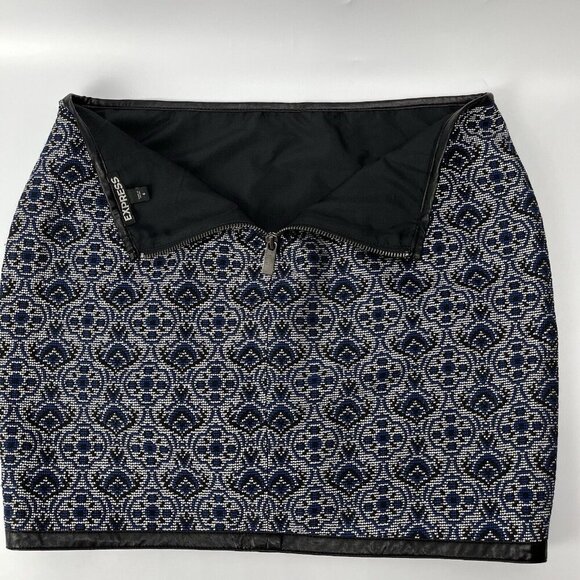 Express Y2K Jacquard Mini Skirt Size 6 Blue Geometric Faux Leather Trim Academia - Picture 6 of 13